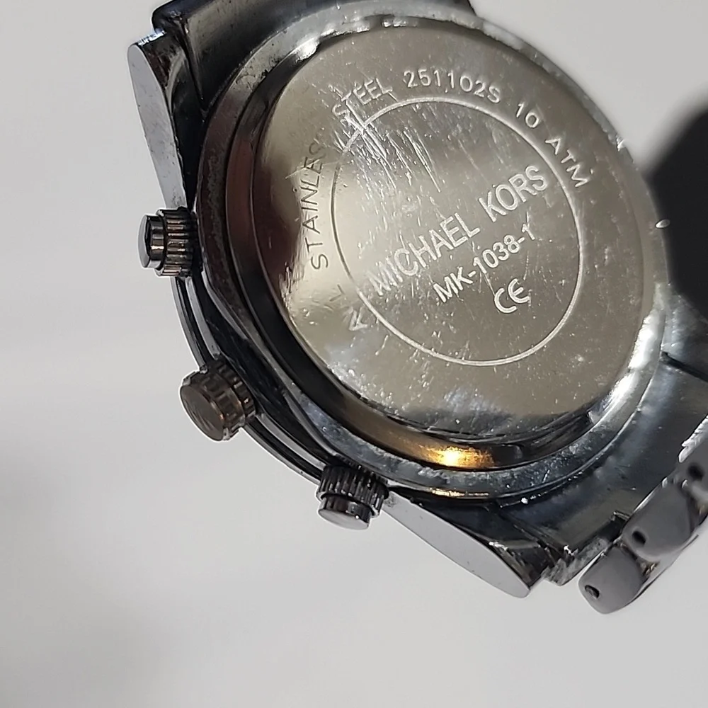 MICHAEL KORS MK WATCH RUNWAY FASHION SILVER STREAM HIGH POLISHED - Picture 2 of 5